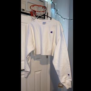 Women’s XL White Champion Crop Top